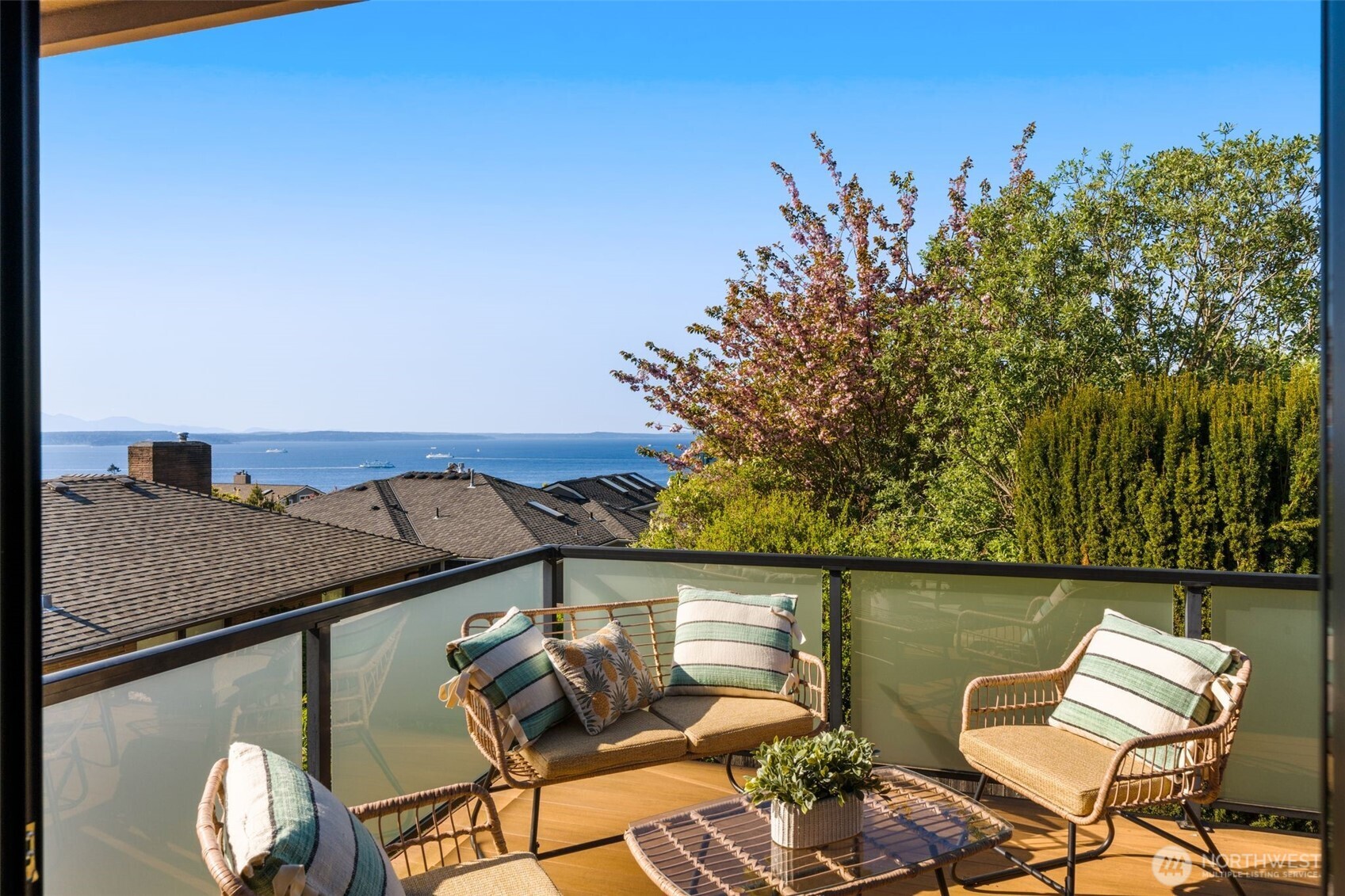 5414 SW Charlestown Street , Seattle, WA 98116