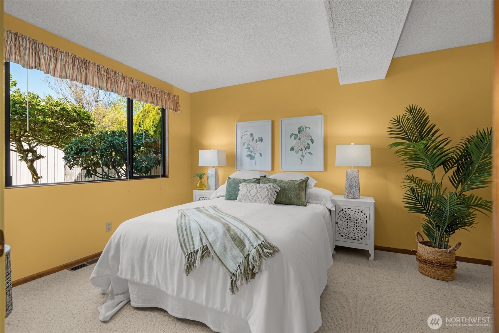5414 SW Charlestown Street , Seattle, WA 98116