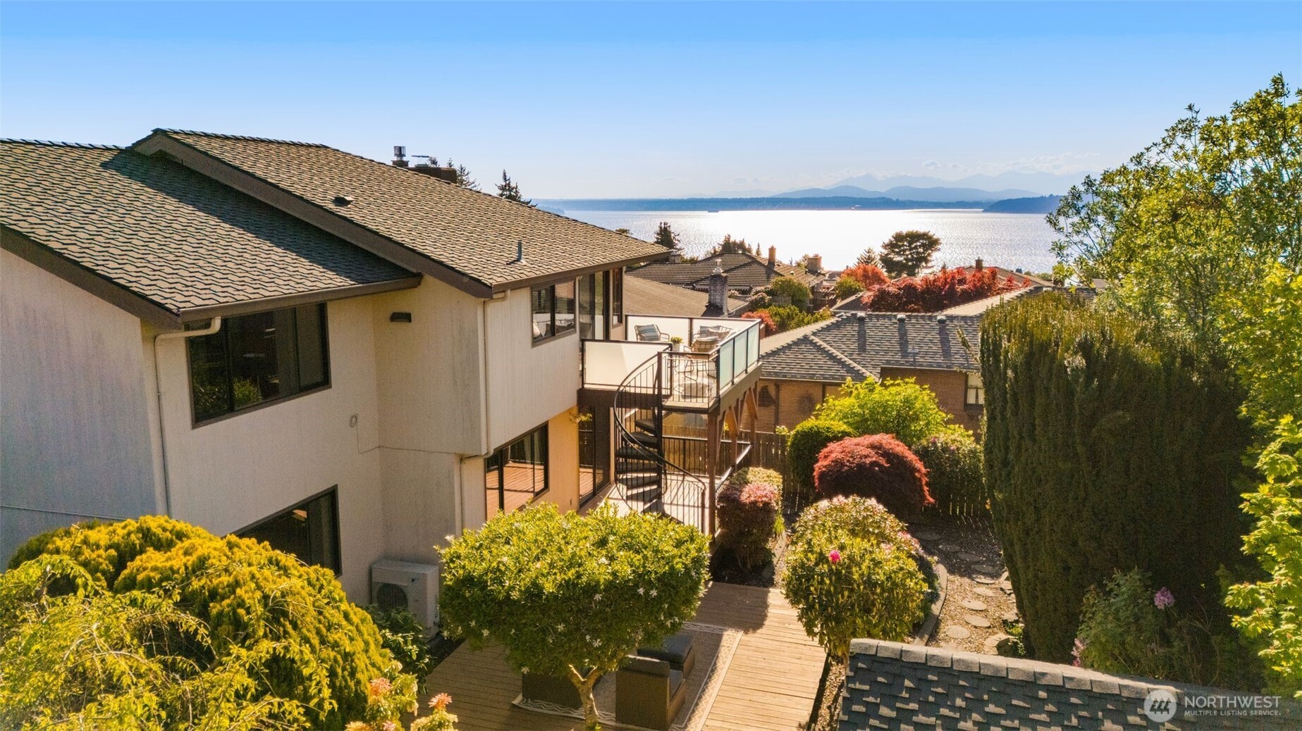 5414 SW Charlestown Street , Seattle, WA 98116