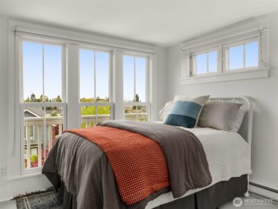 1909 4th Avenue N, Seattle, WA 98109 - Photo 24
