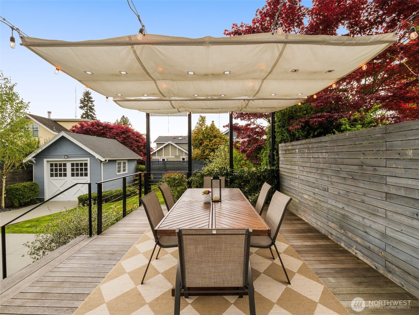 1909 4th Avenue N, Seattle, WA 98109