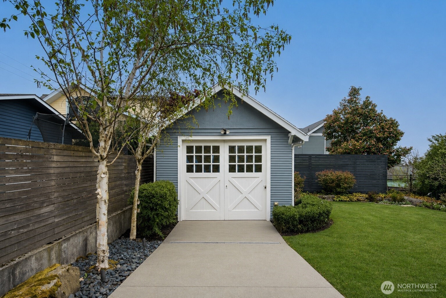 1909 4th Avenue N, Seattle, WA 98109