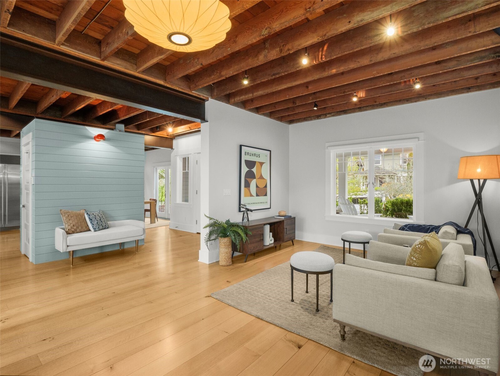 1909 4th Avenue N, Seattle, WA 98109