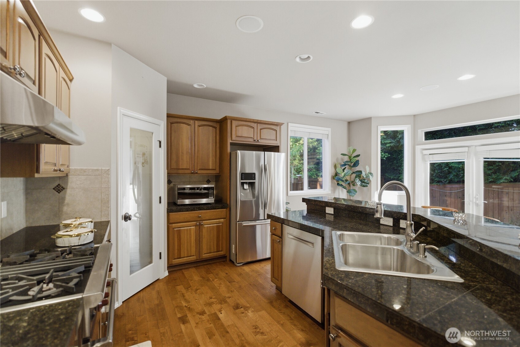 12855 NE 197th Place , Woodinville, WA 98072