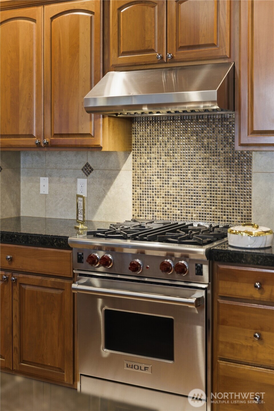 12855 NE 197th Place , Woodinville, WA 98072