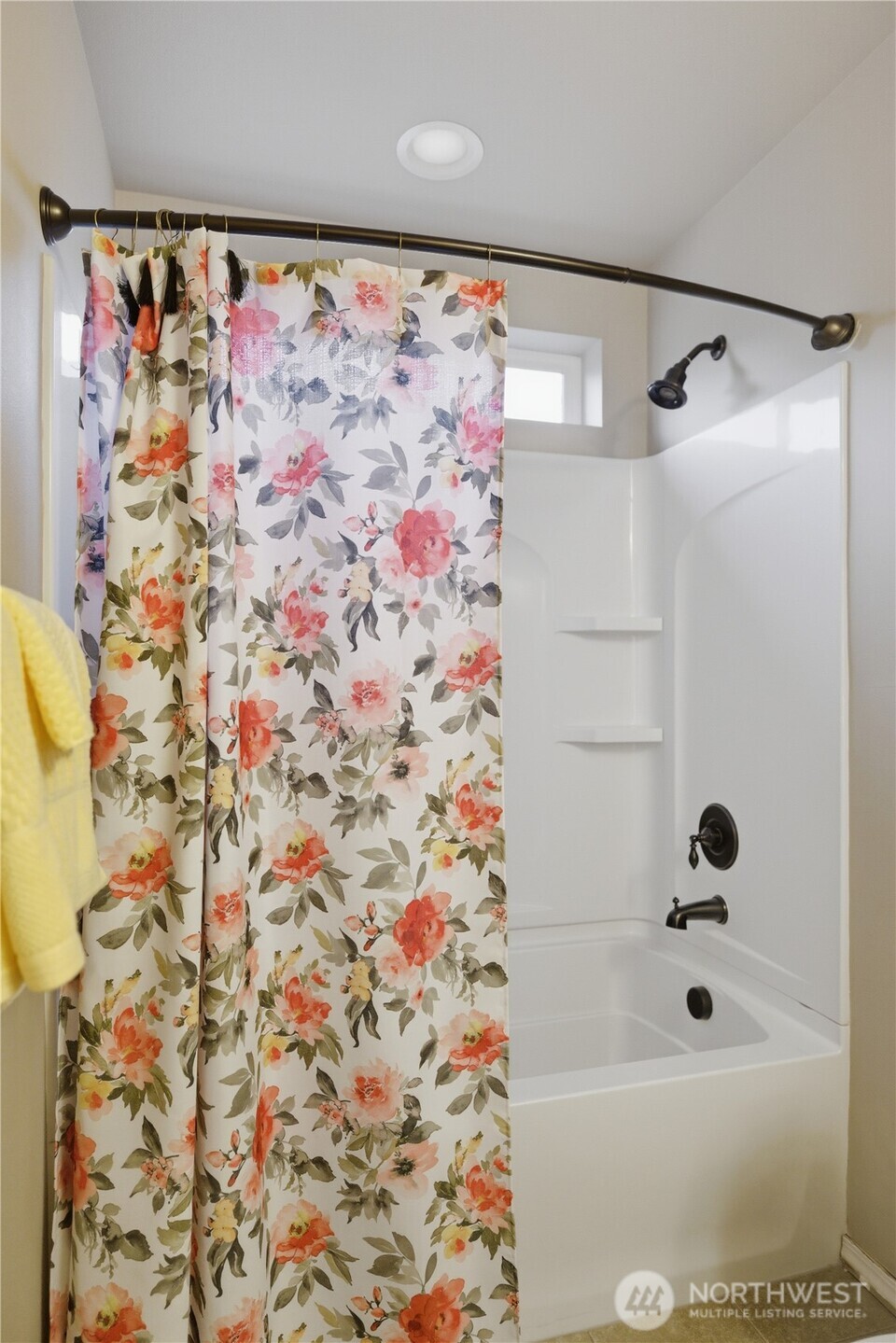 12855 NE 197th Place , Woodinville, WA 98072