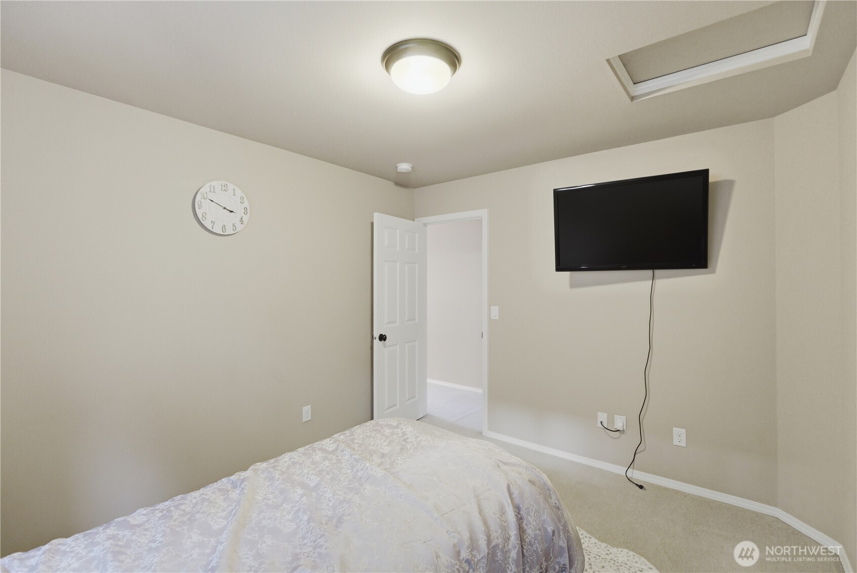 12855 NE 197th Place , Woodinville, WA 98072