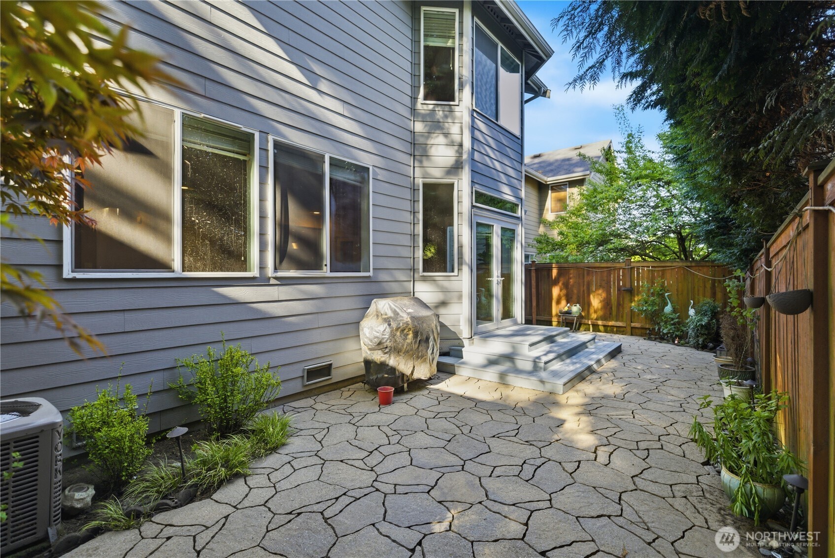 12855 NE 197th Place , Woodinville, WA 98072