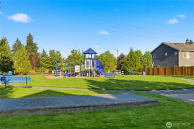 12855 NE 197th Place , Woodinville, WA 98072 - Photo 35