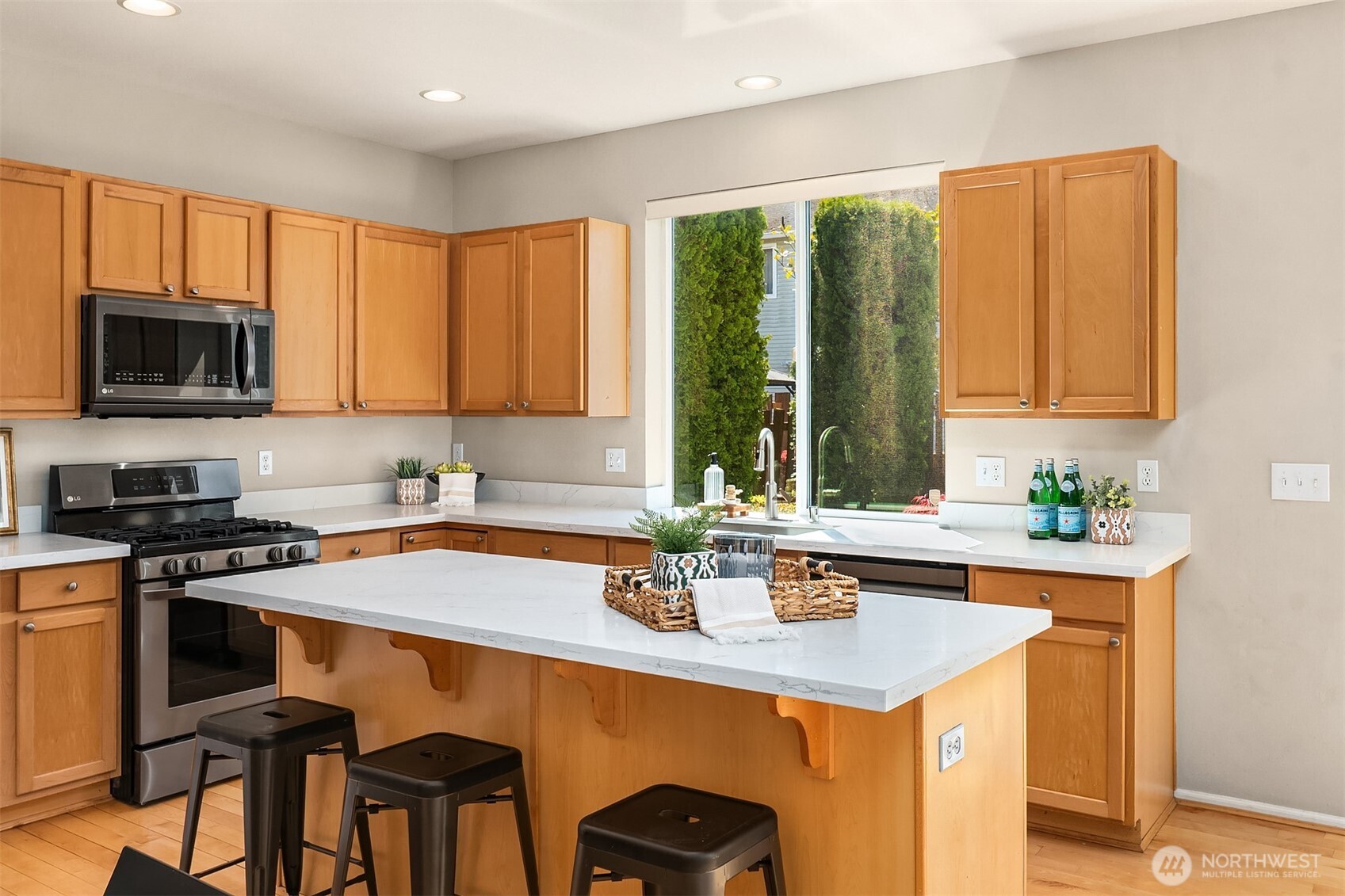 4507 S 220th Street , Kent, WA 98032
