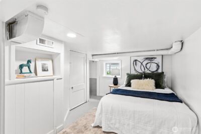 705 N 104th Street , Seattle, WA 98133 - Photo 17