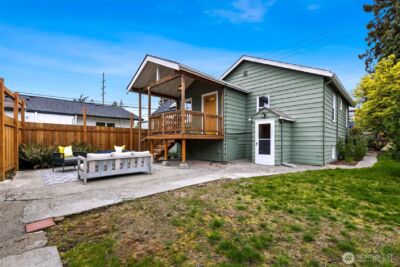 705 N 104th Street , Seattle, WA 98133 - Photo 20