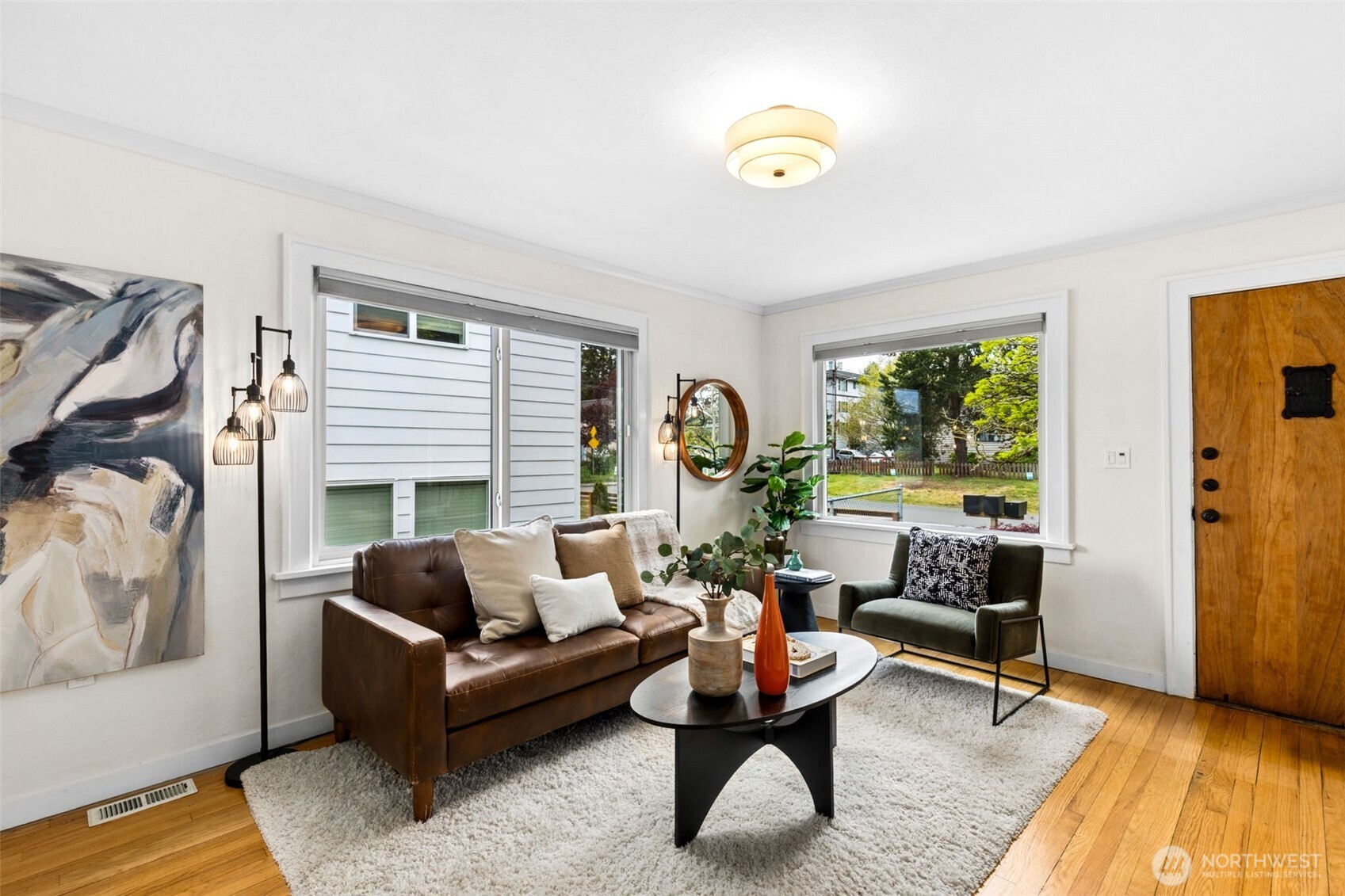 705 N 104th Street , Seattle, WA 98133