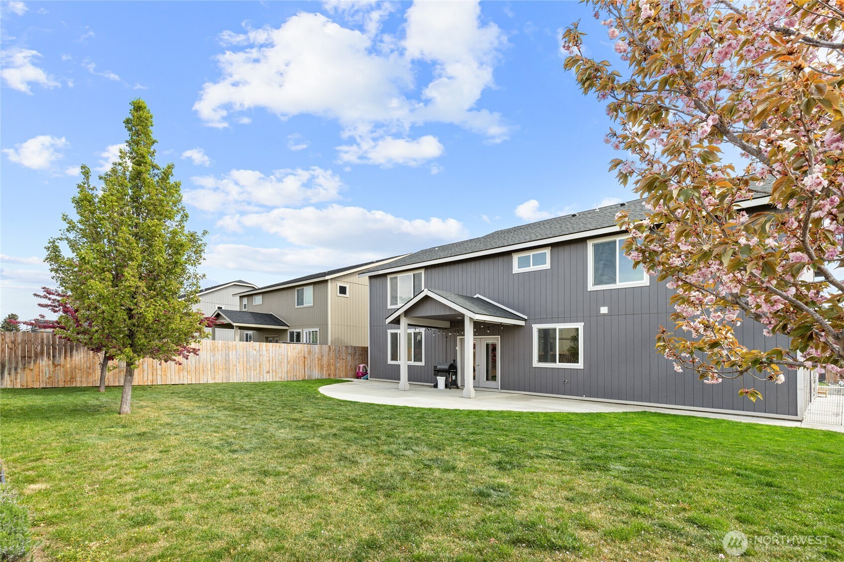 1603 E Sparrow Knoll Avenue , Ellensburg, WA 98926