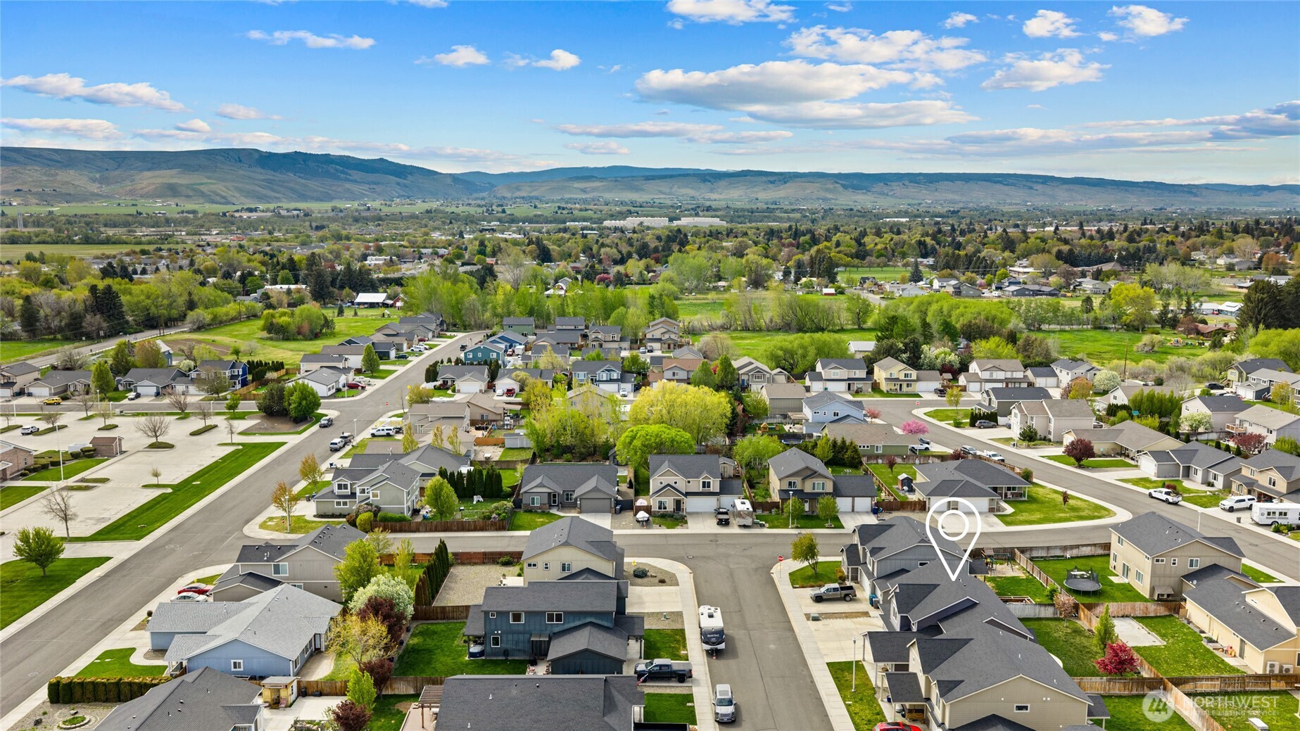 1603 E Sparrow Knoll Avenue , Ellensburg, WA 98926