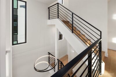 5248 23rd Avenue SW, Seattle, WA 98106 - Photo 2