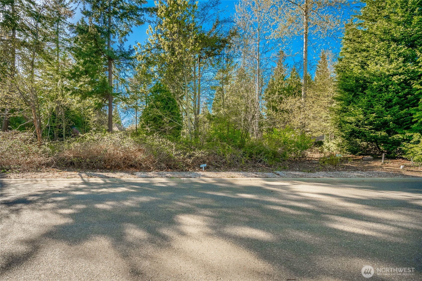 8647 Great Horned Owl Lane , Blaine, WA 98230