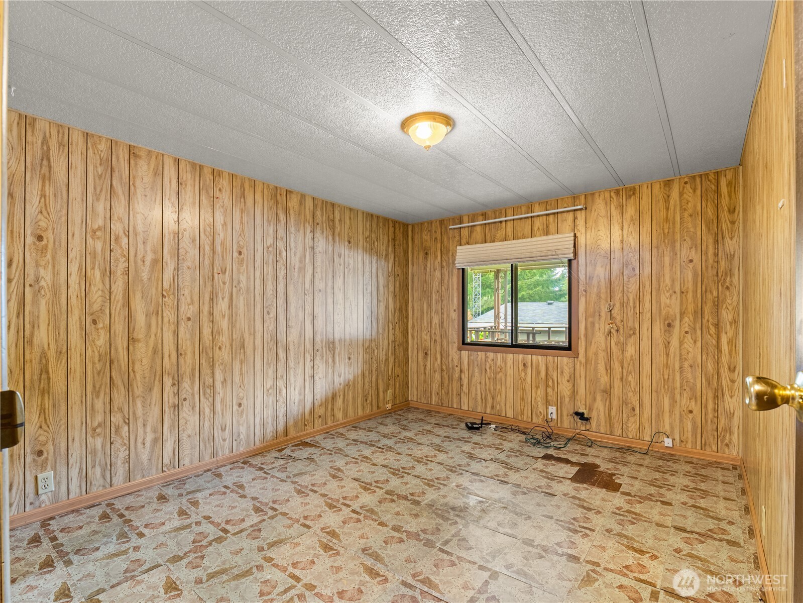 2500 S 370th Street #96, Federal Way, WA 98003