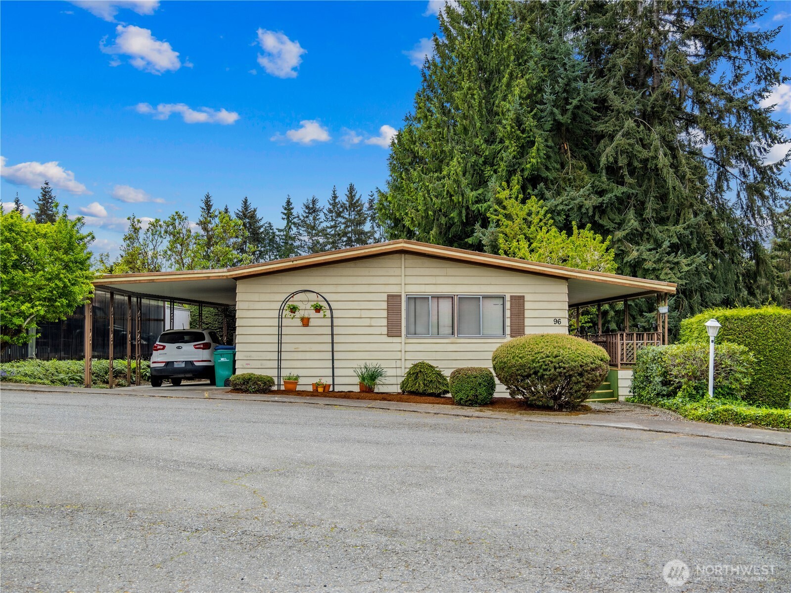 2500 S 370th Street #96, Federal Way, WA 98003