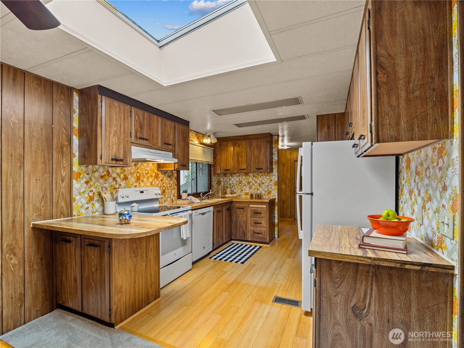 2500 S 370th Street #96, Federal Way, WA 98003