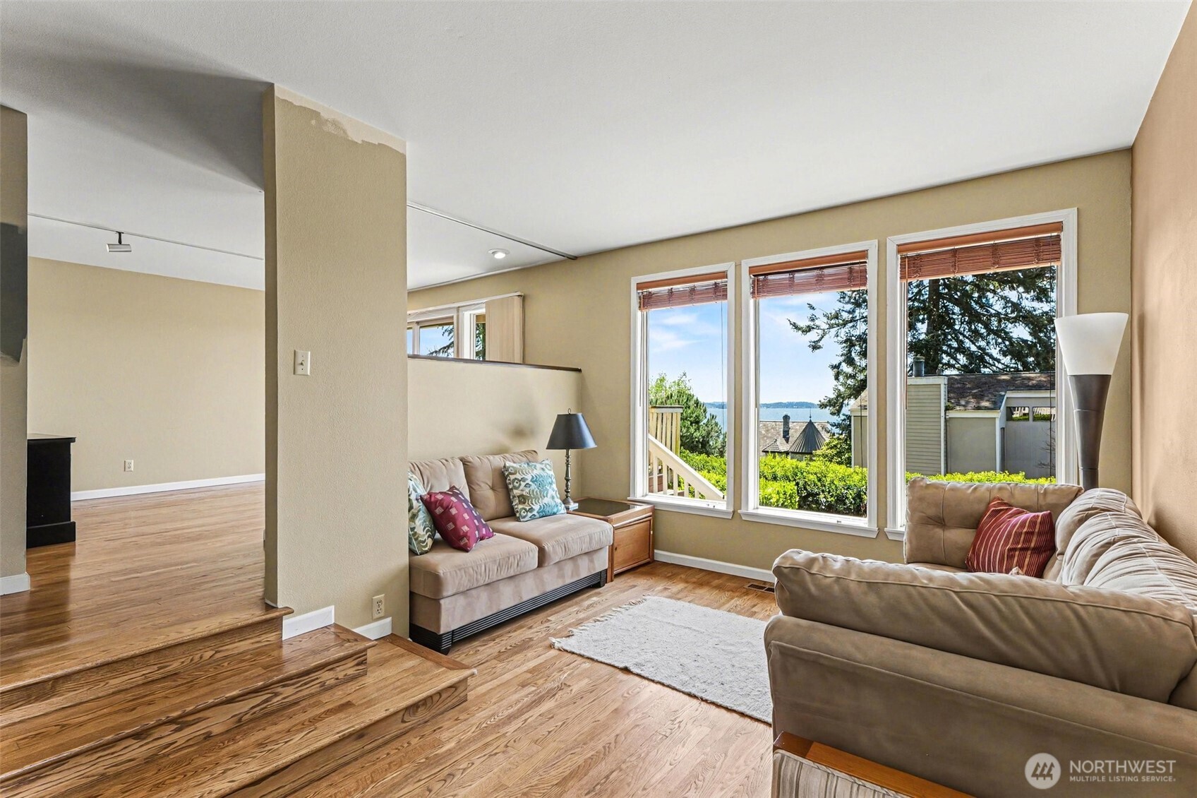 10917 80th Place NE, Kirkland, WA 98034