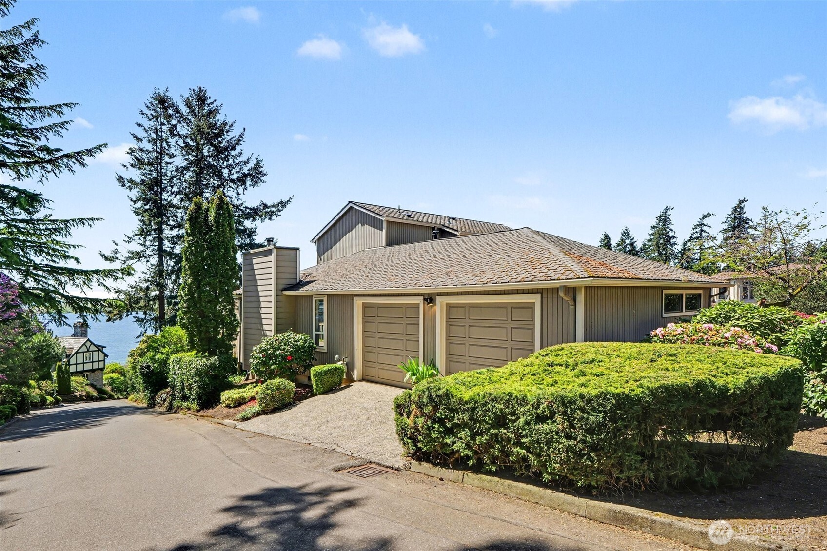 10917 80th Place NE, Kirkland, WA 98034