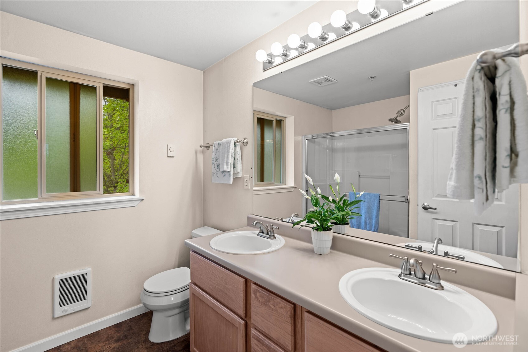 4701 NW Walgren Drive #A201, Silverdale, WA 98383