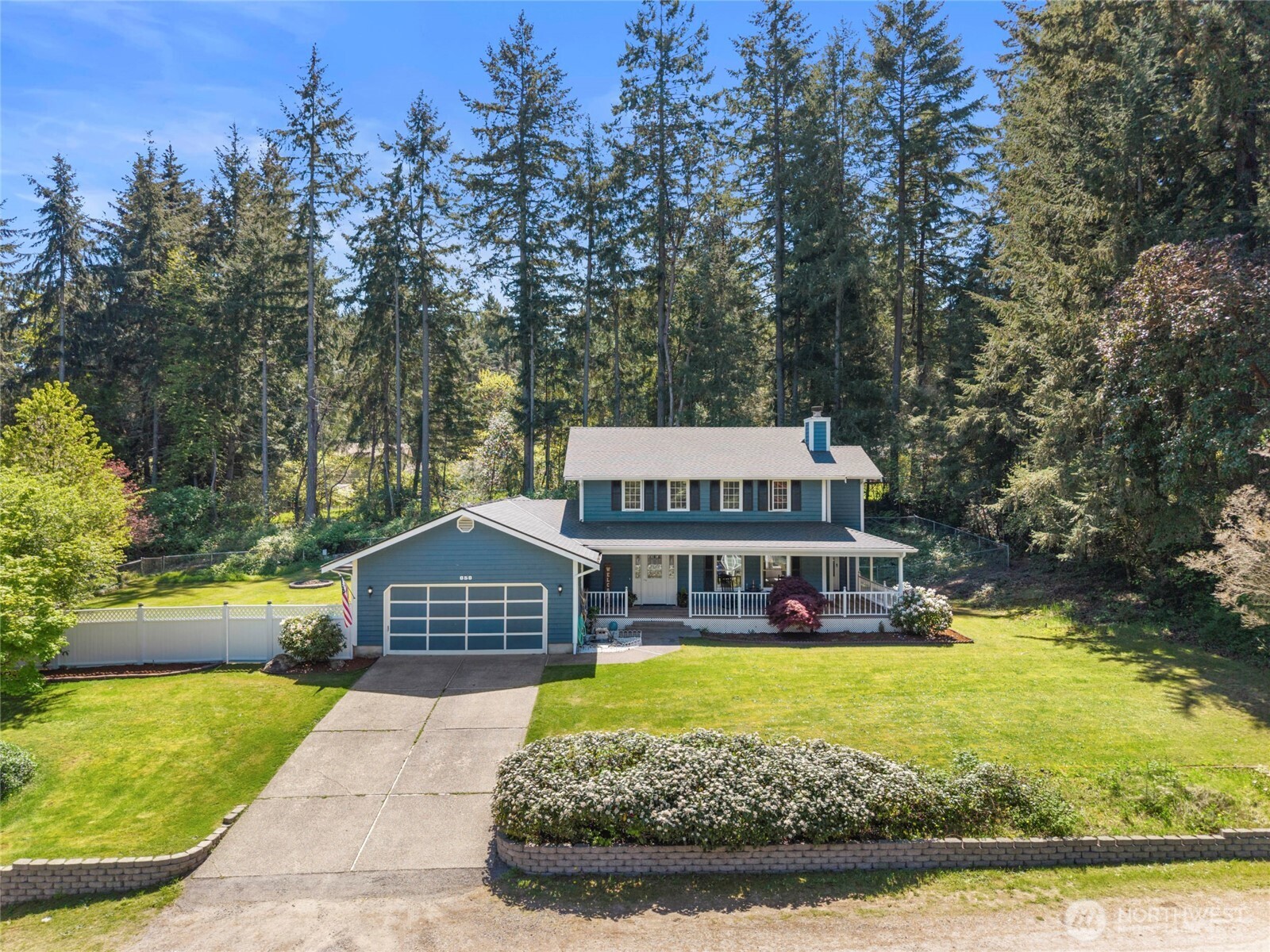 858 Illahee Drive , Fox Island, WA 98333