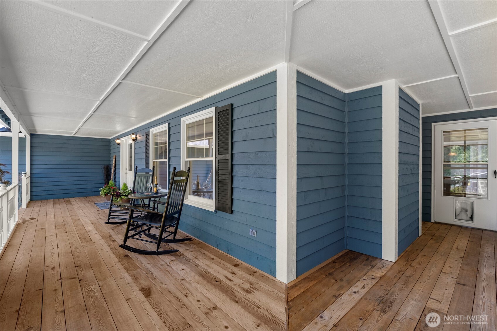 858 Illahee Drive , Fox Island, WA 98333