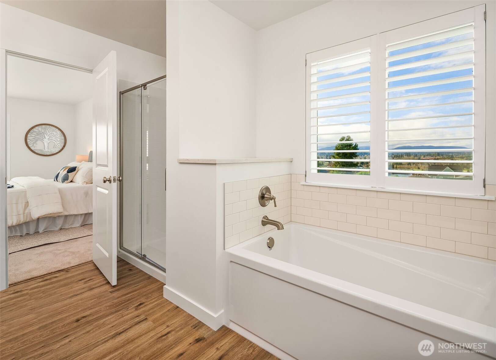 2401 E 16th Street , Bremerton, WA 98310