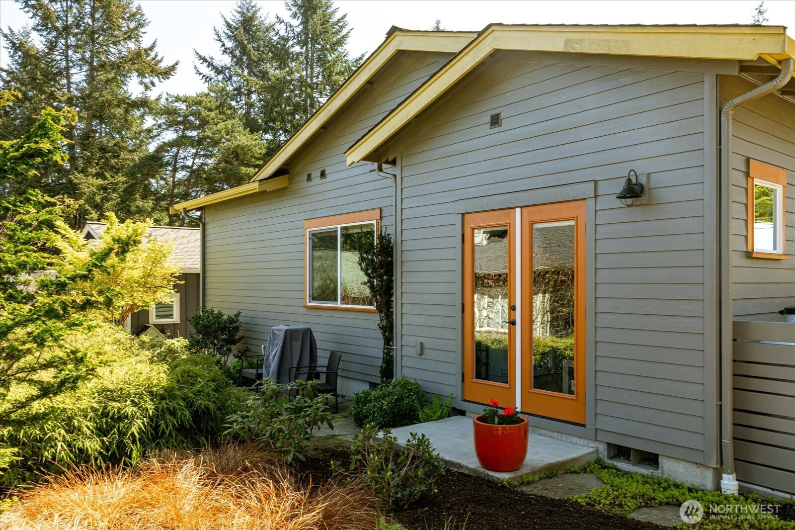 233 Clover Court , Langley, WA 98260