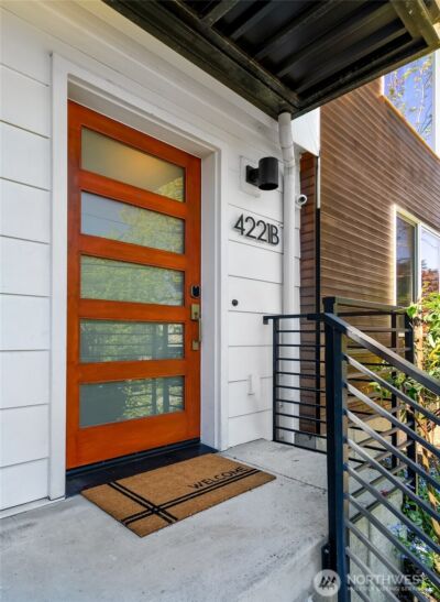 4221 Evanston Avenue N #B, Seattle, WA 98103 - Photo 2