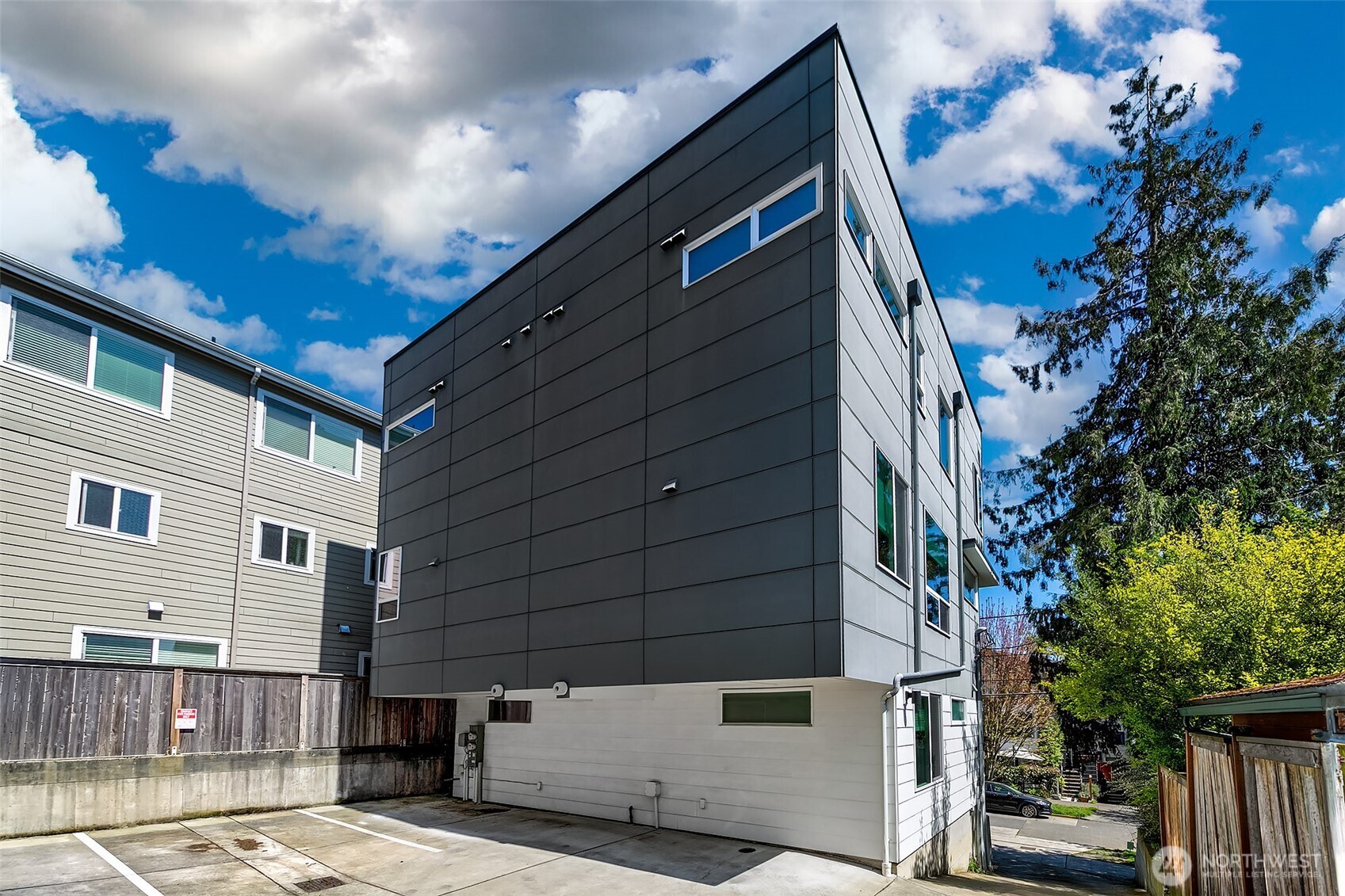 4221 Evanston Avenue N #B, Seattle, WA 98103