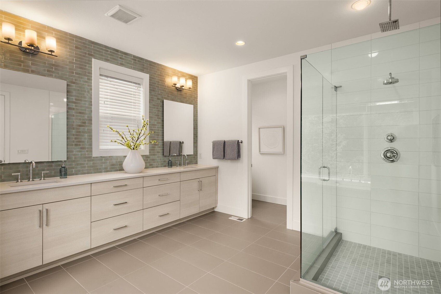 11707 177th Place NE, Redmond, WA 98052