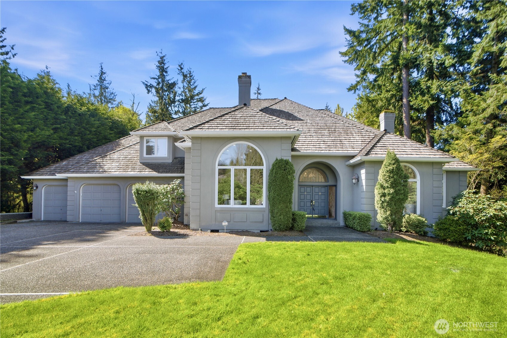 15885 SE 62nd St , Bellevue, WA 98006