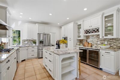 15885 SE 62nd St , Bellevue, WA 98006 - Photo 16