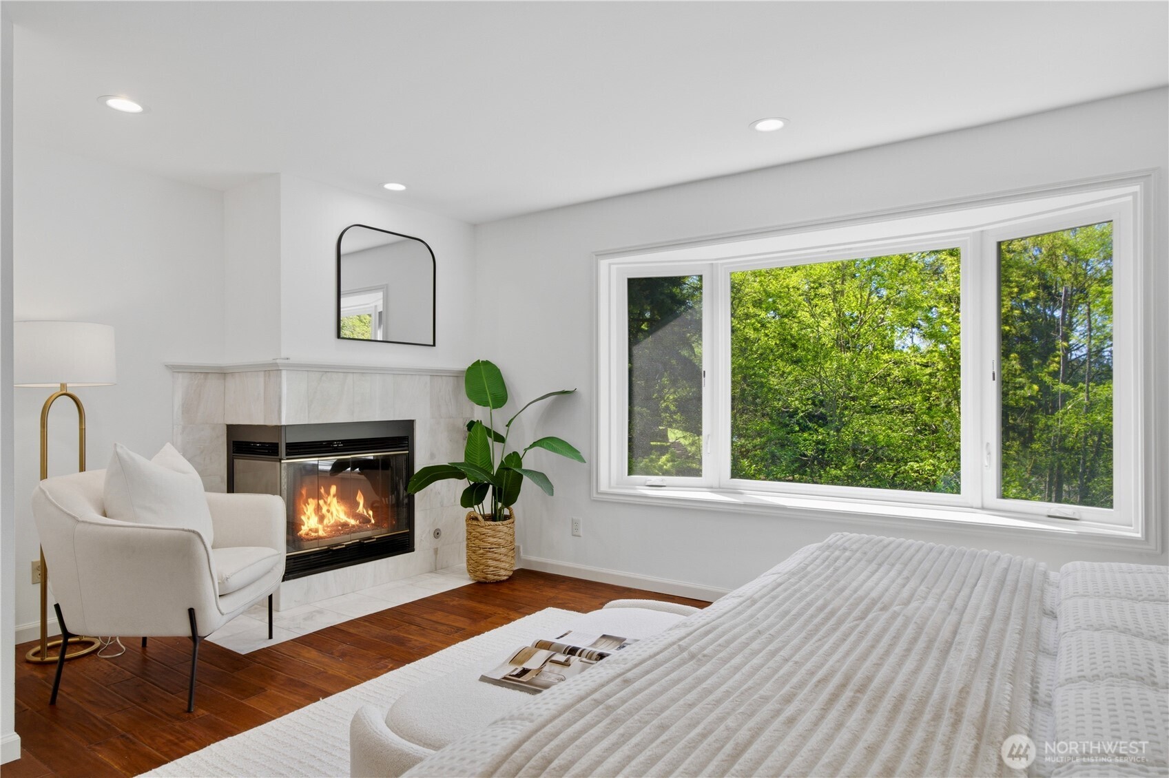 15885 SE 62nd St , Bellevue, WA 98006