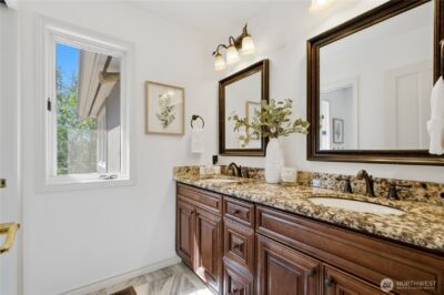 15885 SE 62nd St , Bellevue, WA 98006 - Photo 30