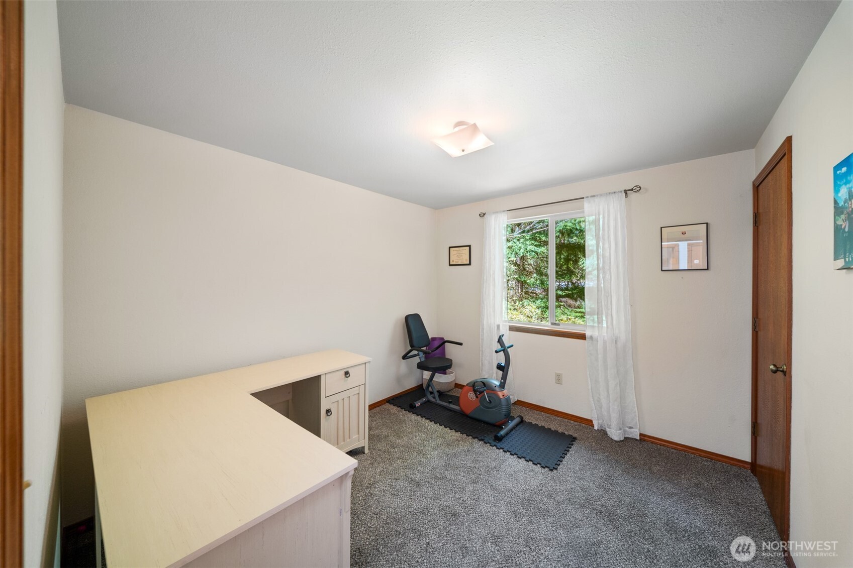 8518 Lake Lucinda Drive SW, Olympia, WA 98512