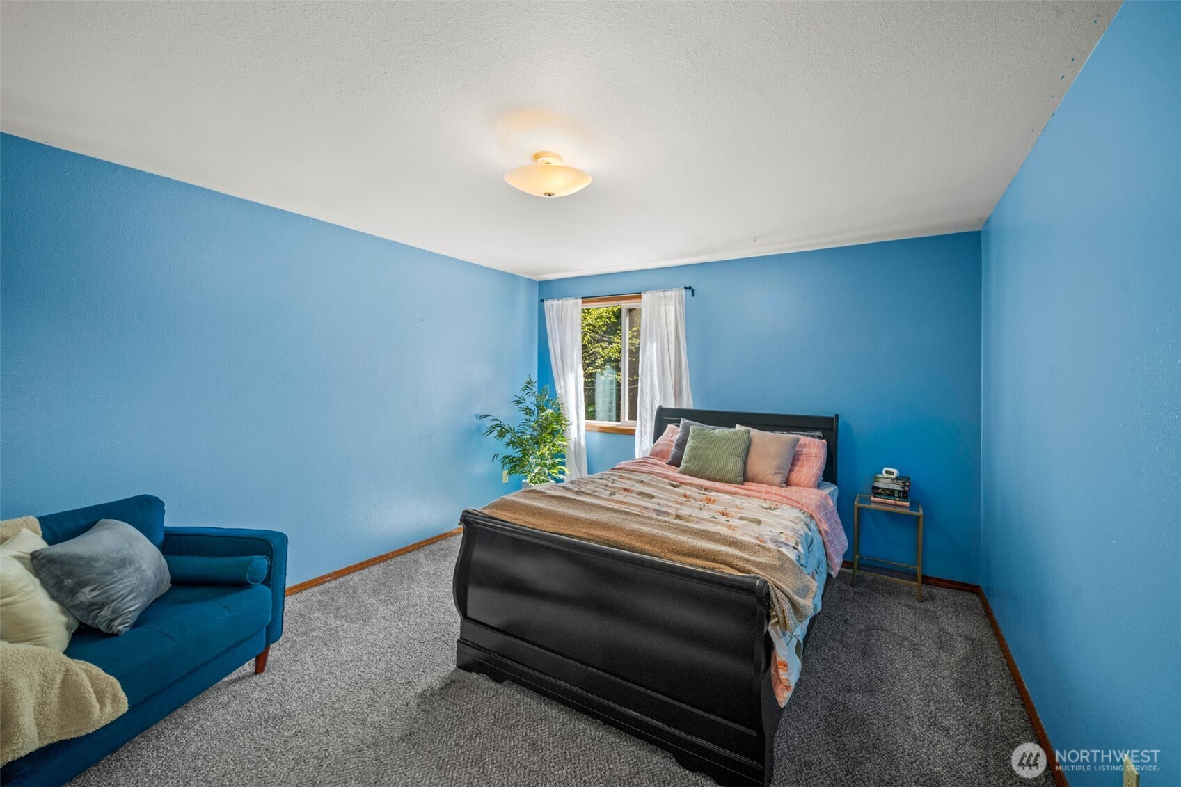 8518 Lake Lucinda Drive SW, Olympia, WA 98512