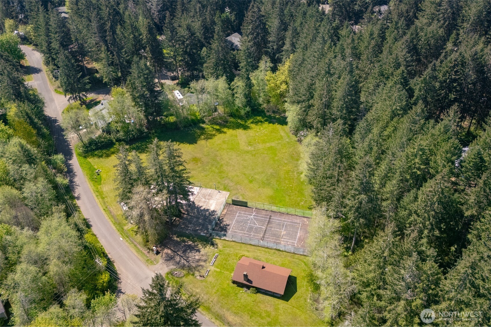 8518 Lake Lucinda Drive SW, Olympia, WA 98512