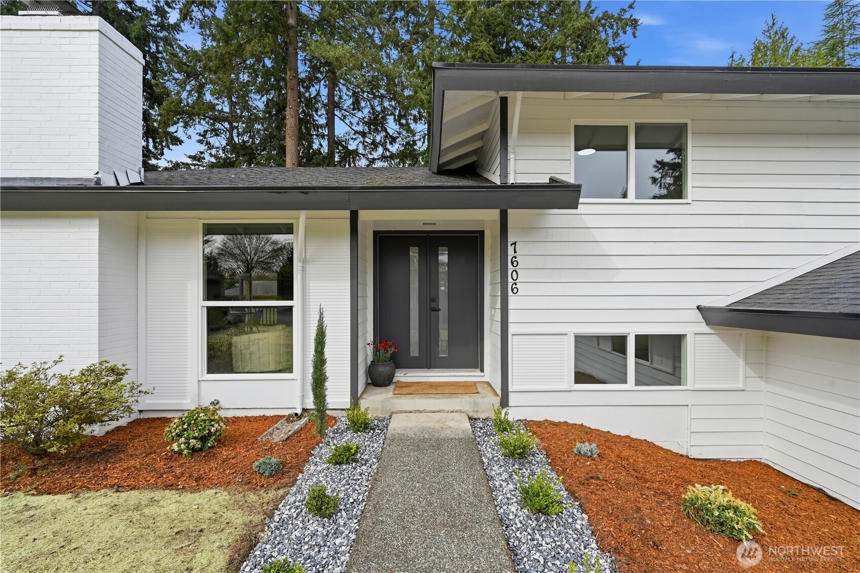 7606 91st Avenue SW, Lakewood, WA 98498-3943