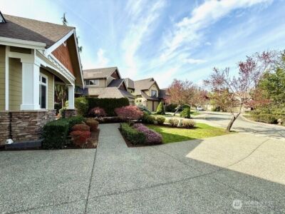 23419 NE 10th Place , Sammamish, WA 98074 - Photo 3