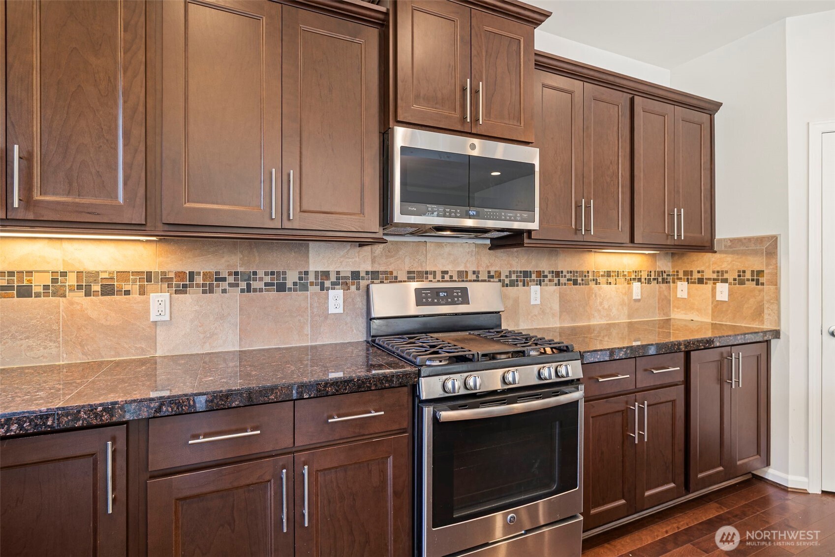 1159 SE 11th Street , North Bend, WA 98045