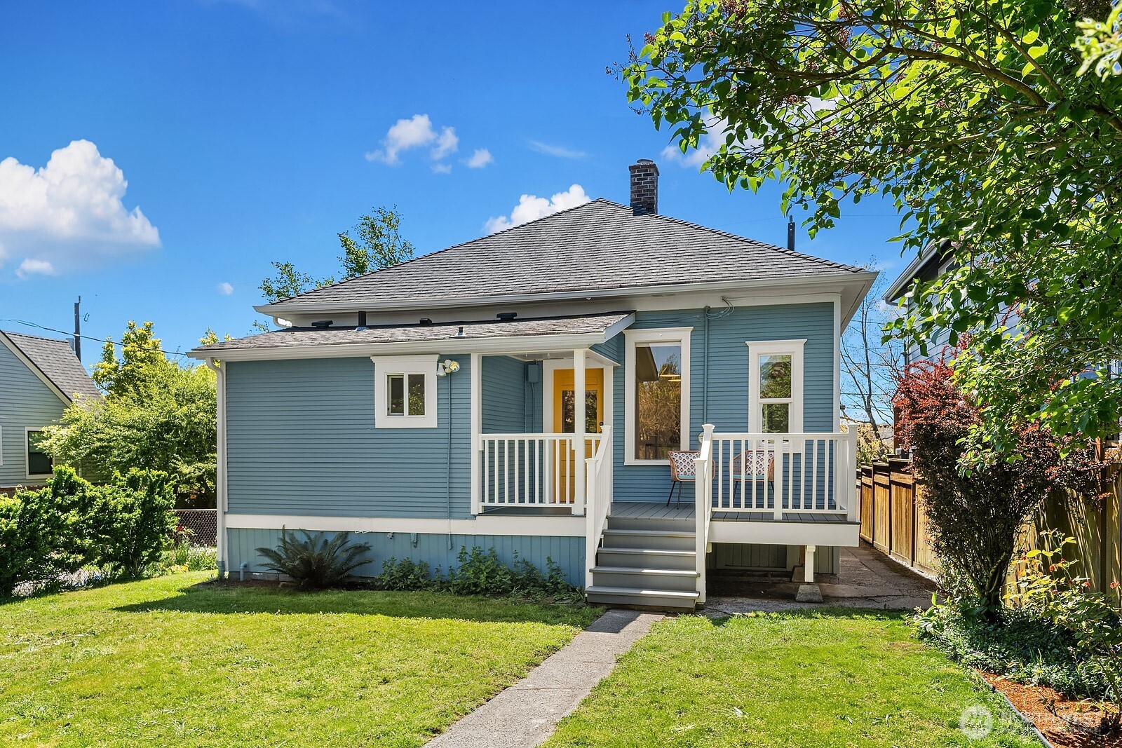 2434 S Irving Street , Seattle, WA 98144-3728