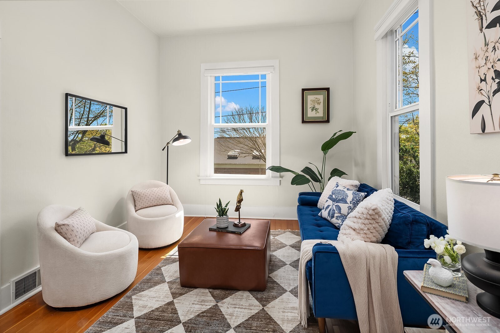 2434 S Irving Street , Seattle, WA 98144-3728