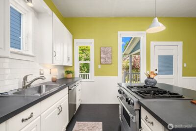 2434 S Irving Street , Seattle, WA 98144-3728 - Photo 10
