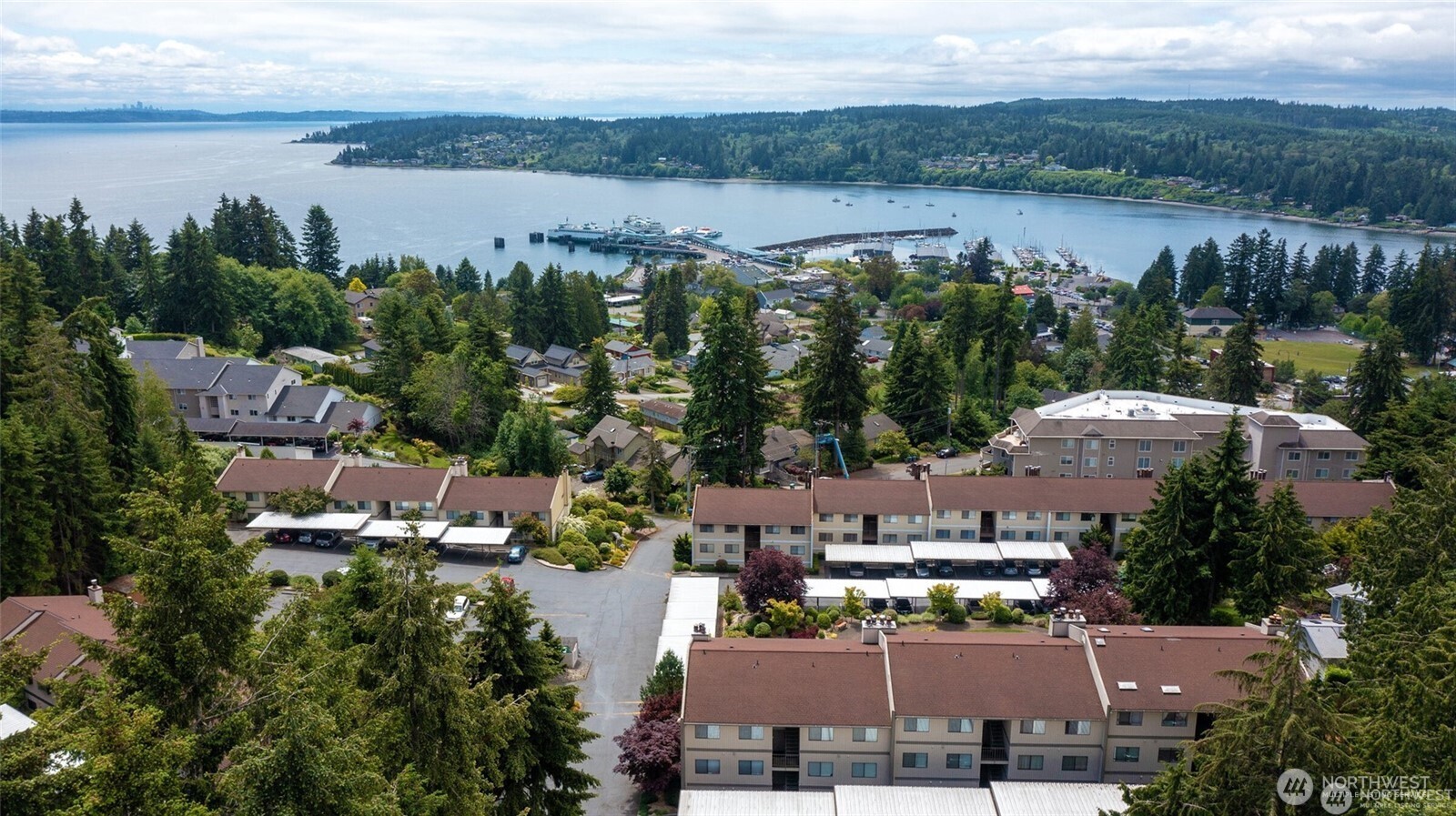 26435 Pennsylvania Avenue NE #46, Kingston, WA 98346