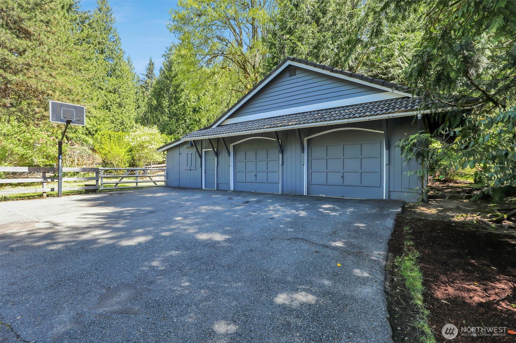 13320 211th Place NE, Woodinville, WA 98077