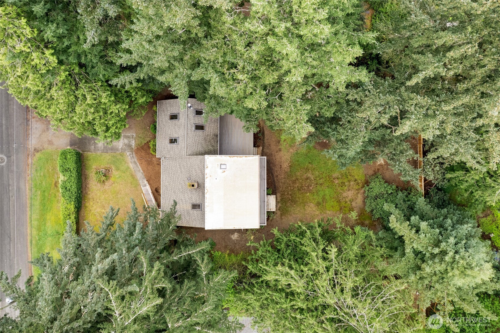 15822 34th Avenue NE, Lake Forest Park, WA 98155